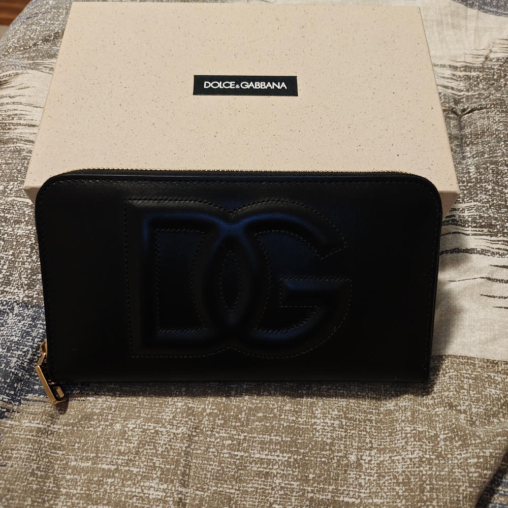 Dolce & Gabbana Long Zippy Wallet